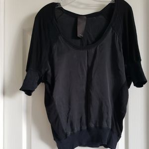 heather • silk scoop neck top tee